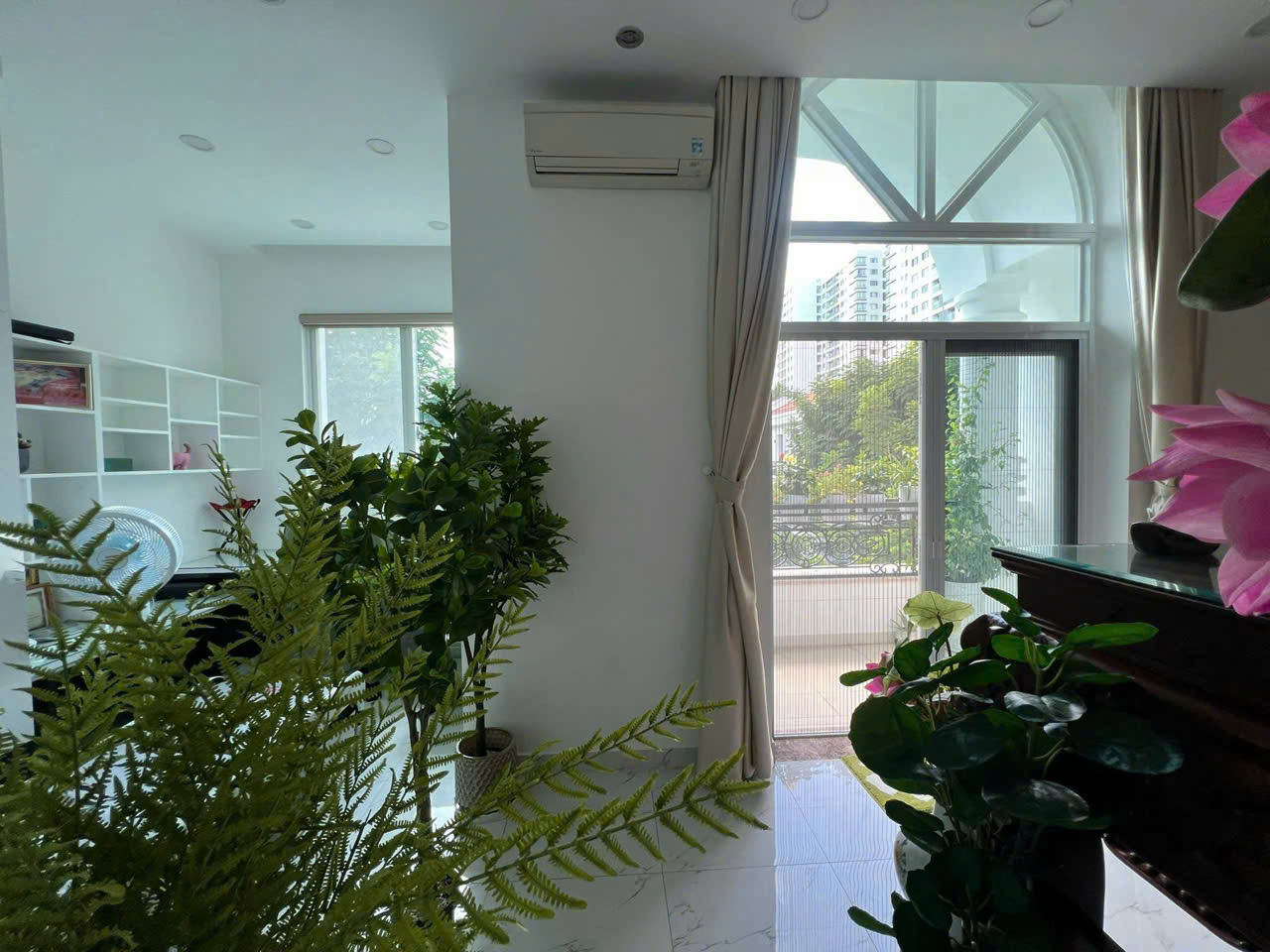 Bán biệt thự liên kế Mỹ Phú 3 Phú Mỹ Hưng, Quận 7 xây 3 tầng có 3 phòng ngủ hướng Tây Bắc – 122.5m2 1