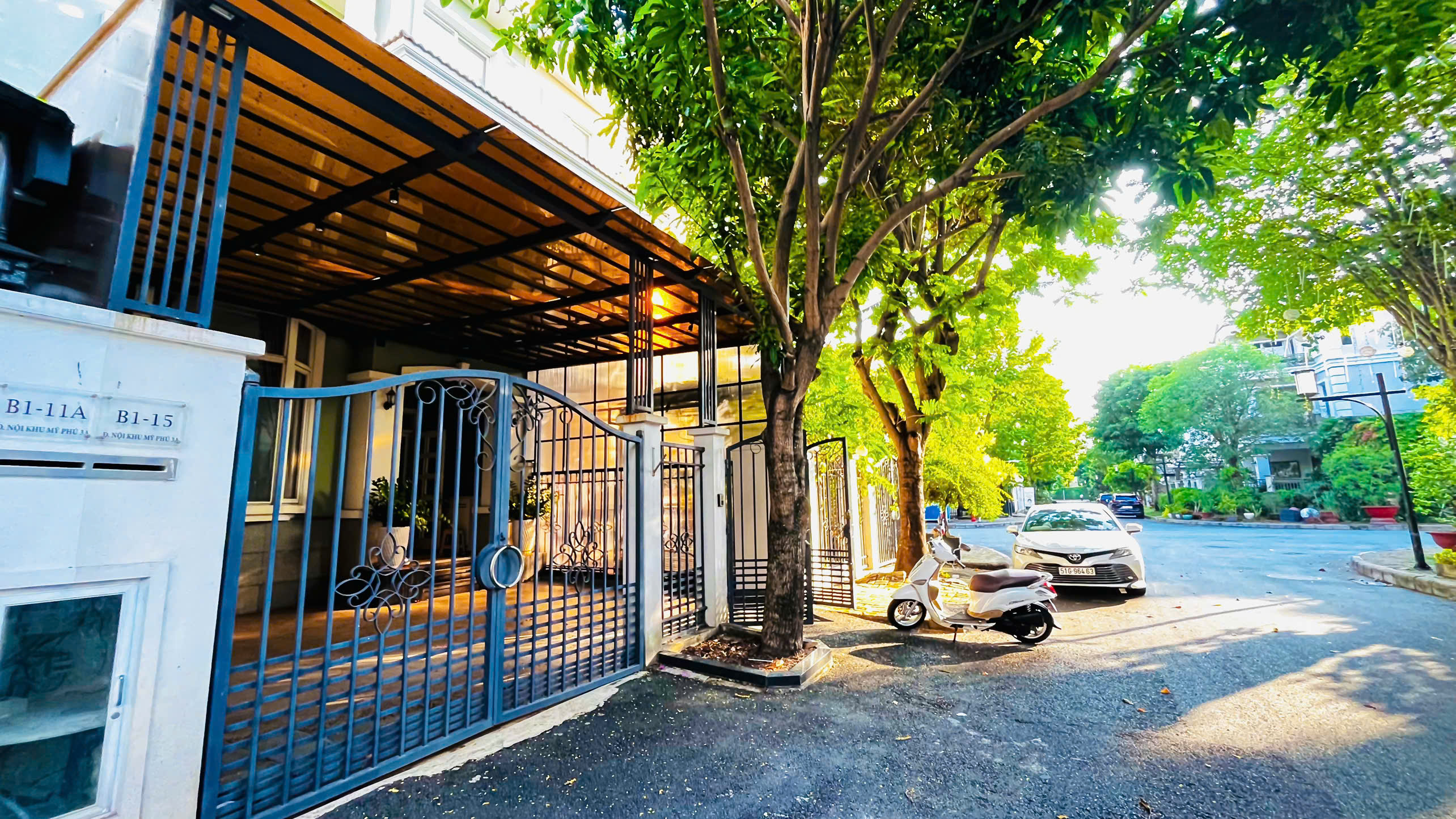 Bán hoặc cho thuê biệt thự liên kế Mỹ Phú 3 Phú Mỹ Hưng, Quận 7 xây 4 tầng có 3 phòng ngủ – 122.5m2