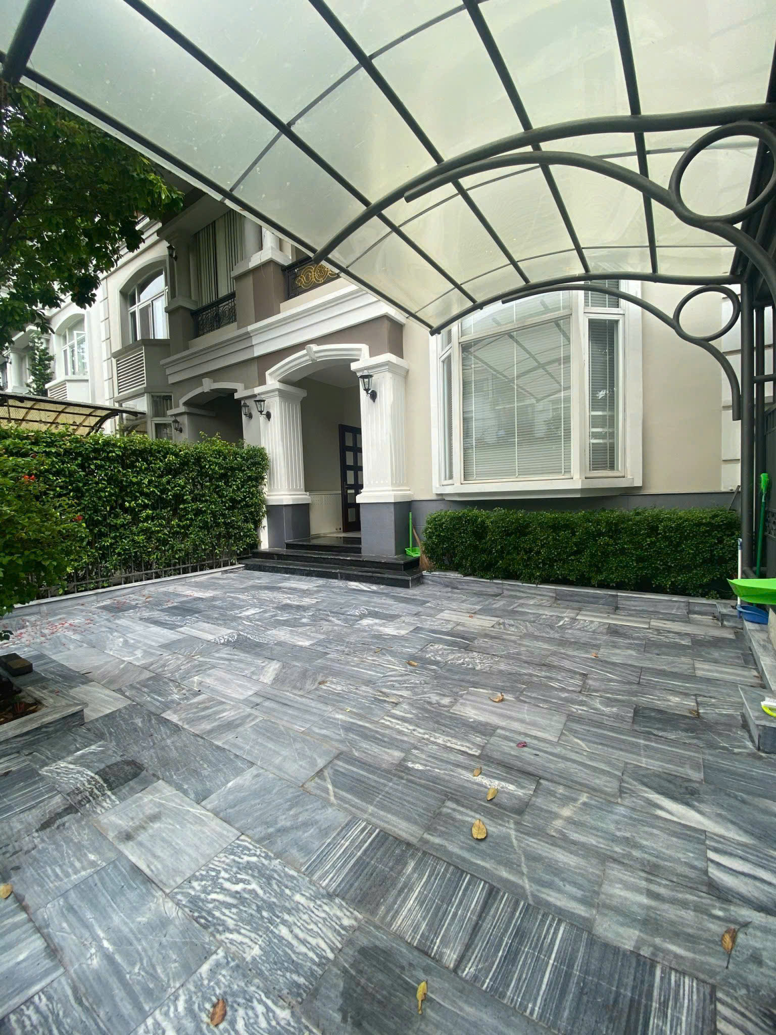 My Phu 3C Phu Townhouse for sale Phu My Hung built 3 floors with 4 bedrooms with 2 facades – 124.25m2 3