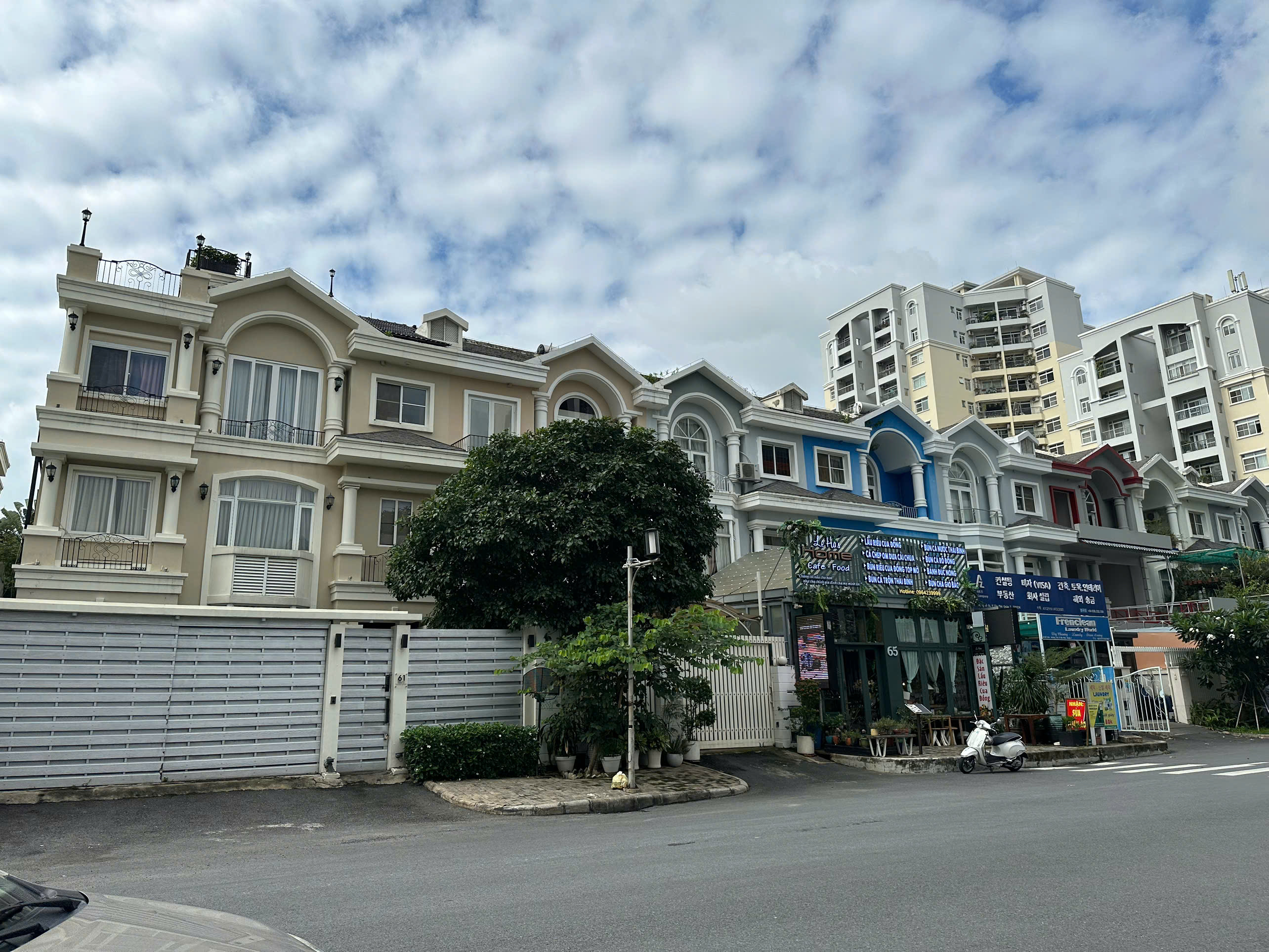 Bán biệt thự liền kề Mỹ Văn 1 Phú Mỹ Hưng, Quận 7 xây 3 tầng, thiết kế 4 phòng ngủ, đường lớn – 126m 2