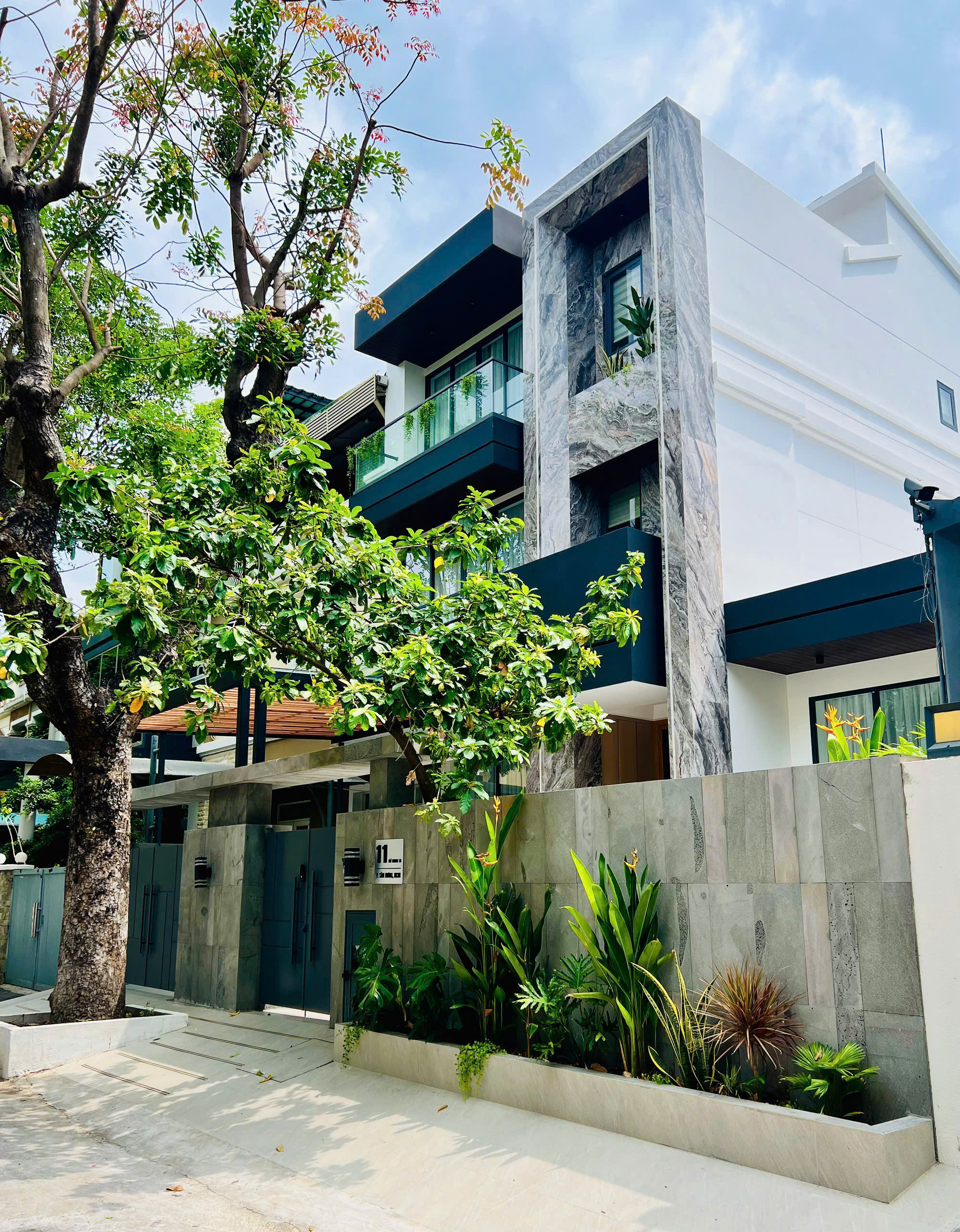 Bán biệt thự Mỹ Giang 1A Phú Mỹ Hưng, Quận 7 Xây 3 tầng có 4 phòng ngủ, hướng Tây Nam – 211.5m2 9