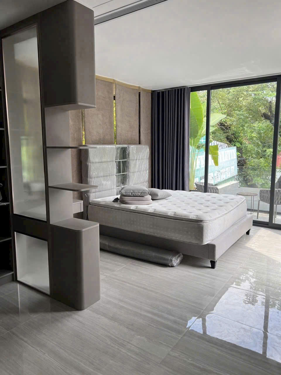 Cho thuê biệt thự Mỹ Gia 1 Phú Mỹ Hưng xây 3 tầng có 5 phòng ngủ thang máy hồ bơi riêng – 326.6m2 7