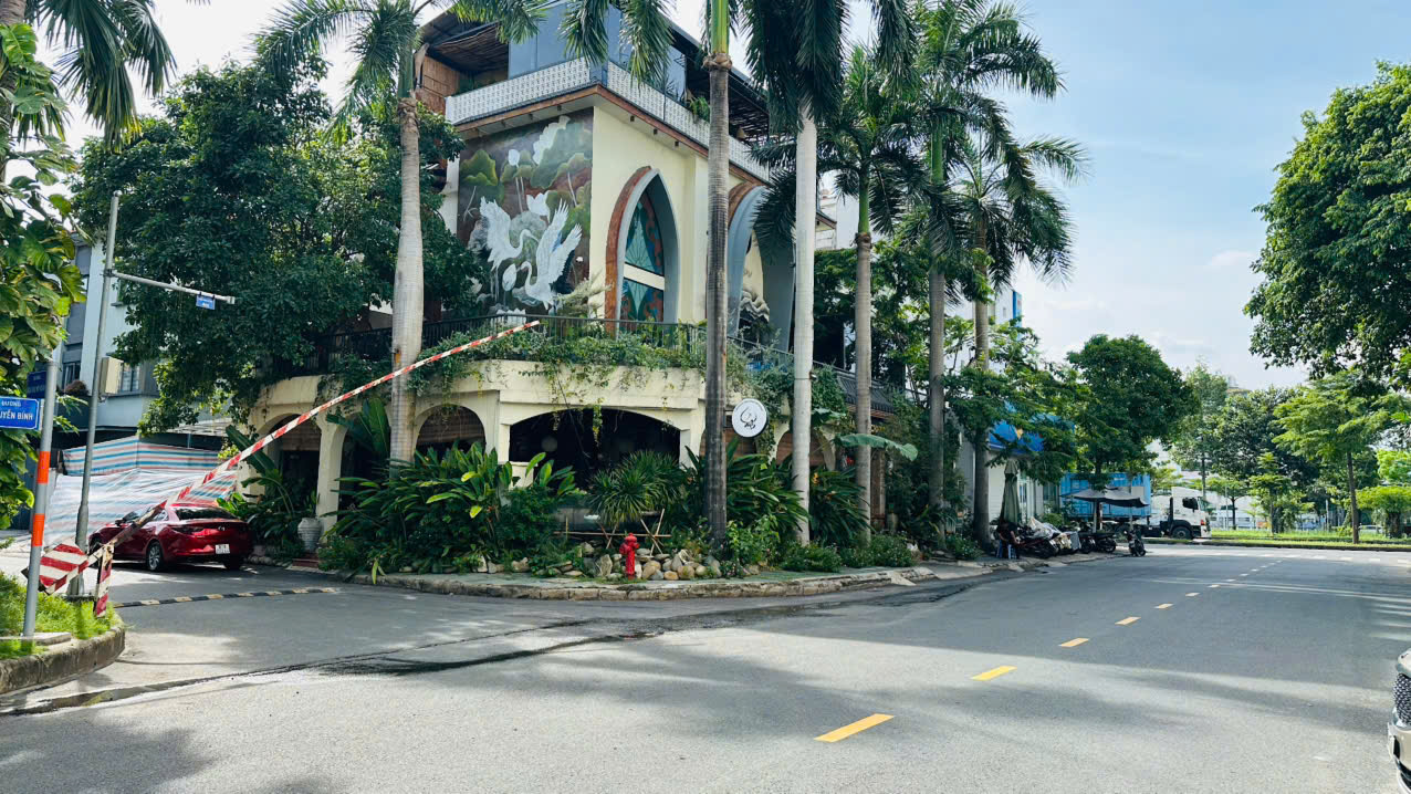 Bán biệt thự Mỹ Hoàng Phú Mỹ Hưng căn góc xây trệt + 2 lầu đang có hợp đồng thuê đến 2030 – 230m2 4