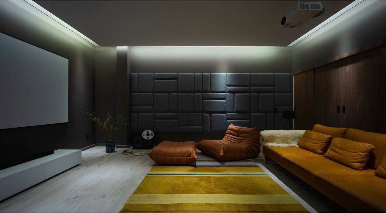 Bán biệt thự Mỹ Quang, Phú Mỹ Hưng, Quận 7 có 4 phòng ngủ, hồ bơi khu VIP nhất Cảnh Đồi 5