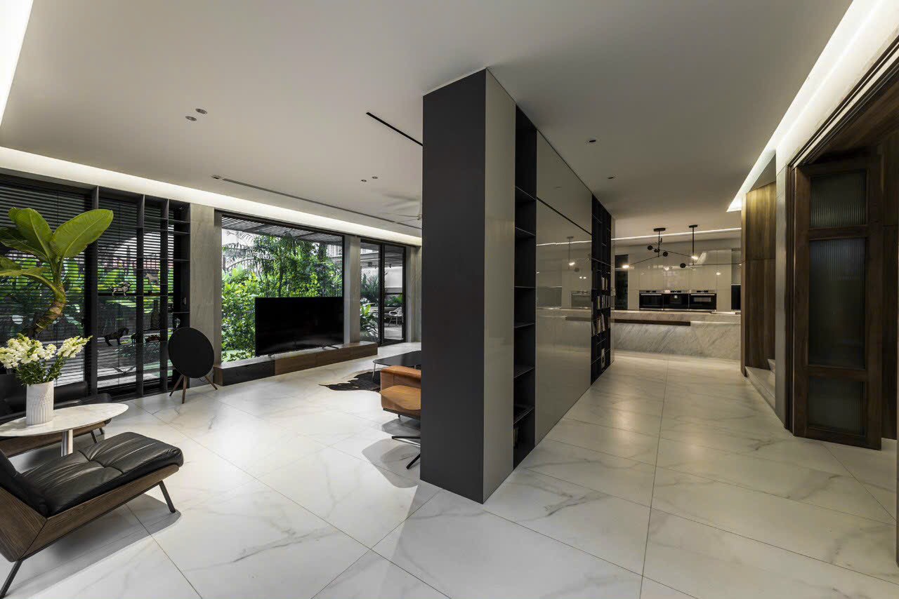 Bán biệt thự Mỹ Quang, Phú Mỹ Hưng, Quận 7 có 4 phòng ngủ, hồ bơi khu VIP nhất Cảnh Đồi 1