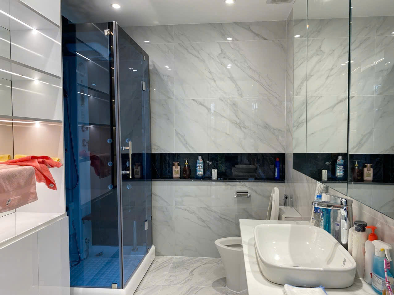 Bán biệt thự Mỹ Thái 1 Phú Mỹ Hưng, Quận 7 căn góc có 4 phòng ngủ, 2 lầu, thang máy 8