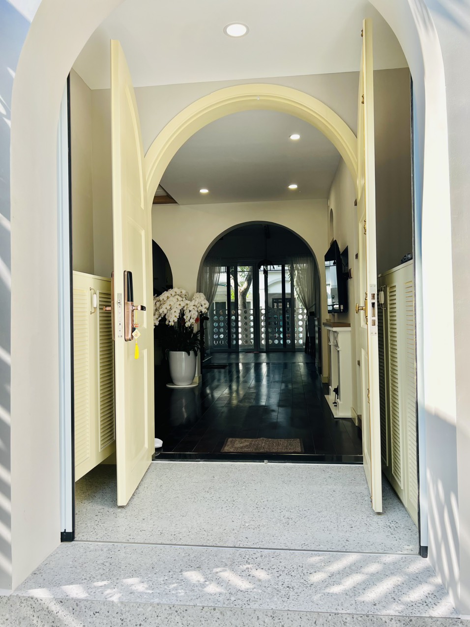 Cho thuê biệt thự Mỹ Thái Phú Mỹ Hưng, Quận 7 có 4 phòng ngủ, cạnh công viên 4