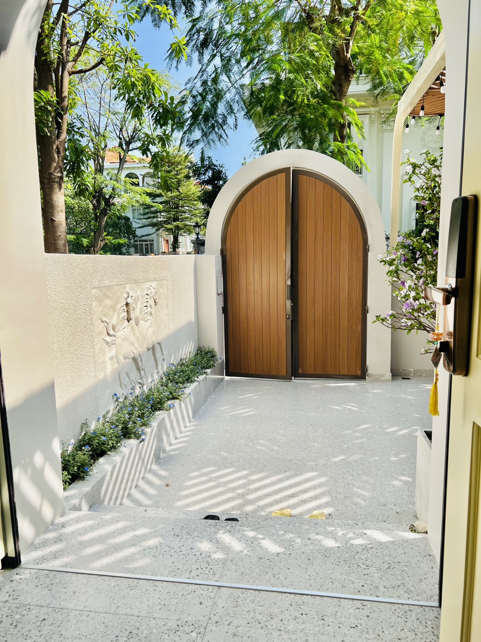 Cho thuê biệt thự Mỹ Thái Phú Mỹ Hưng, Quận 7 có 4 phòng ngủ, cạnh công viên 2