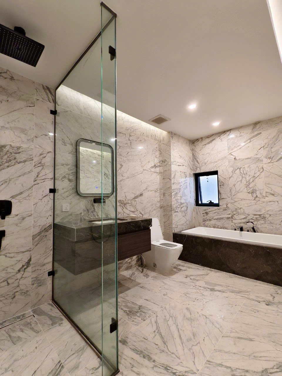 Bán biệt thự vườn Mỹ Thái, Phú Mỹ Hưng, Quận 7 nhà mới hiện đại có 4 phòng ngủ 9