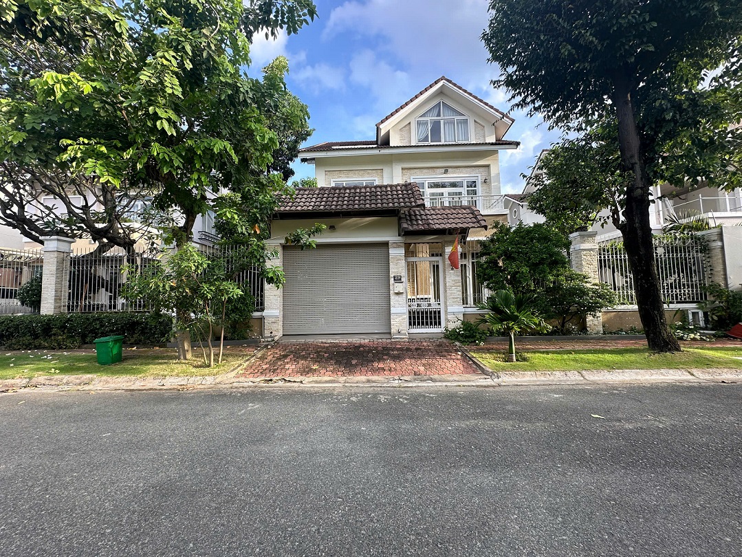 Bán biệt thự đường số 2 Nam Phú, Quận 7 khu compound VIP view sông xây 4 tầng – 384m2 1