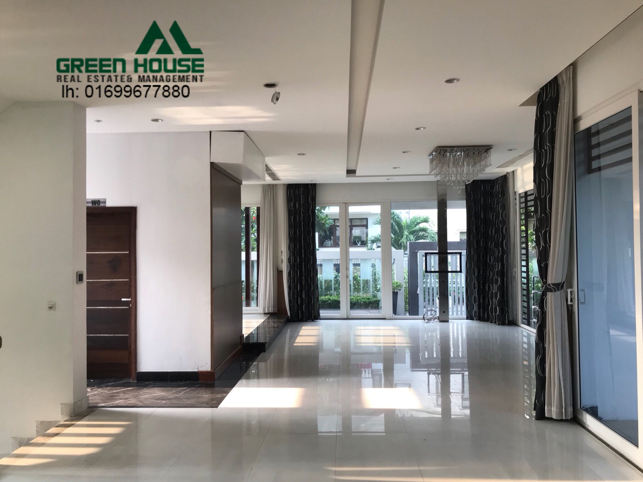 NAM THIEN VILLA FOR RENT IN PHU MY HUNG WITH SWIMMING POOL, LARGE GARDEN 1