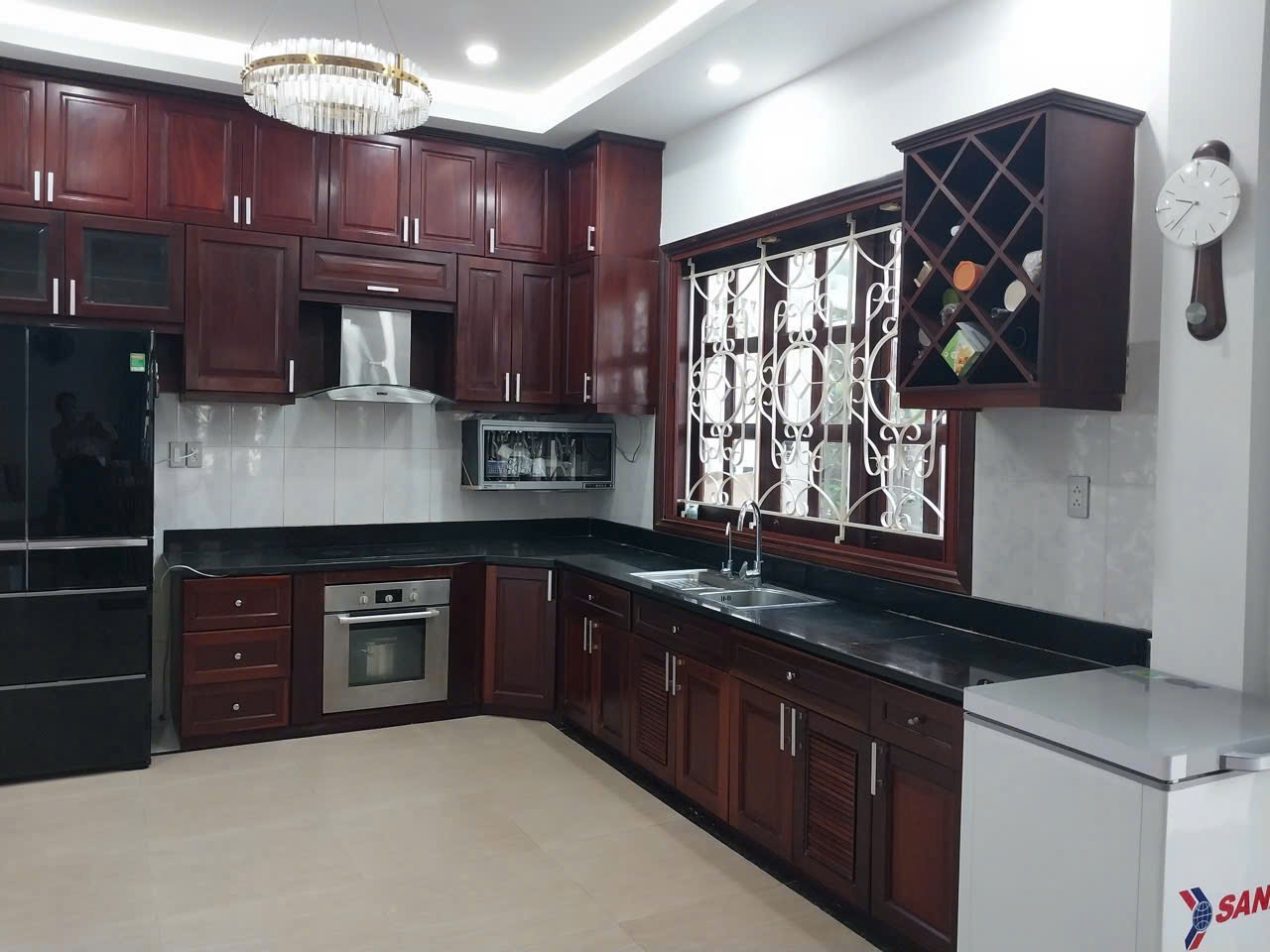 Nam Thong villa for sale 1C Phu My Hung built 3 floors with 5 bedrooms in the southeast direction – 198m2 4