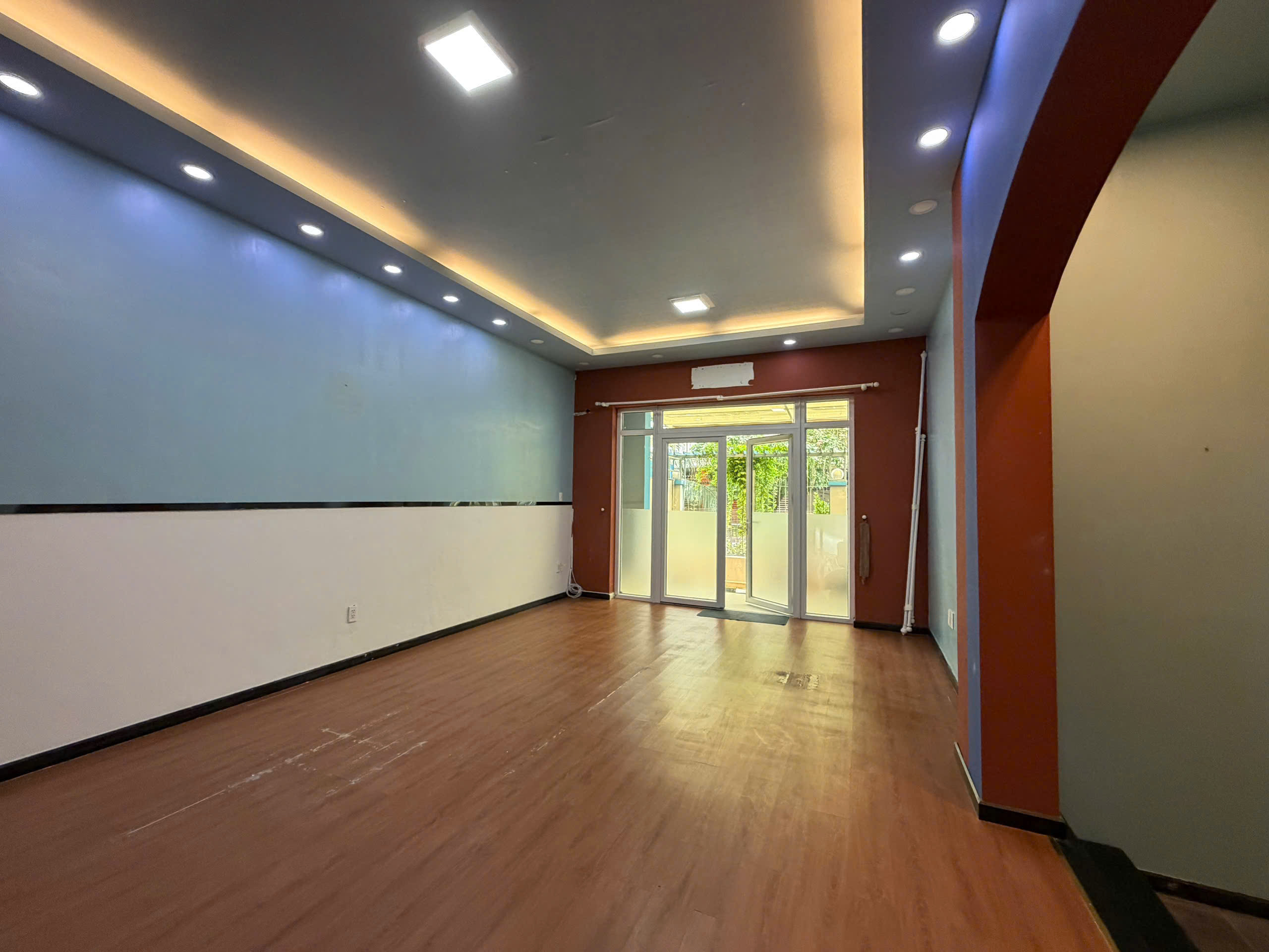 Nam Thong 2 Phu My Hung villa for rent built 3 floors with 5 bedrooms with room on the ground floor – 144m2 3