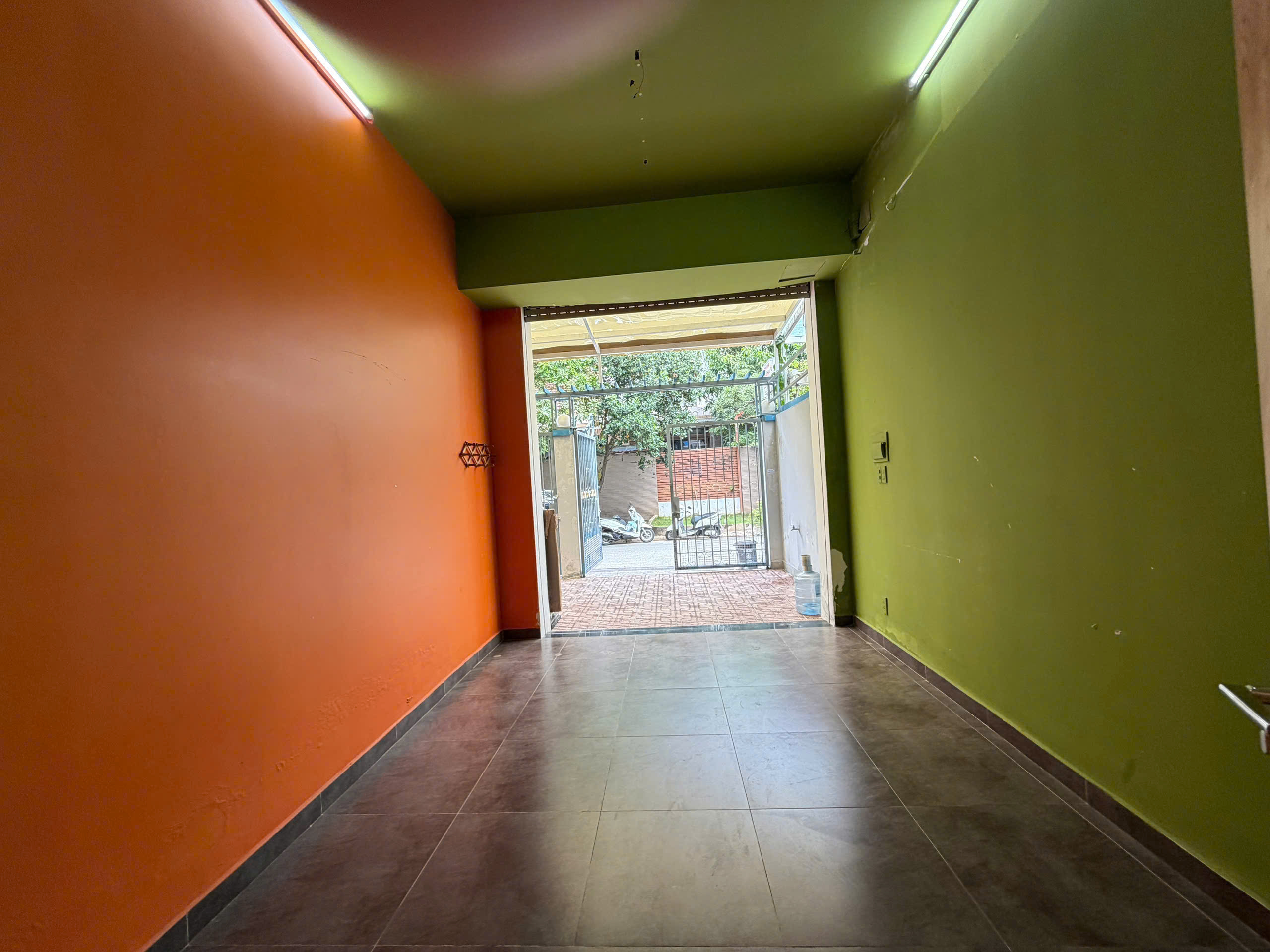 Nam Thong 2 Phu My Hung villa for rent built 3 floors with 5 bedrooms with room on the ground floor – 144m2 2