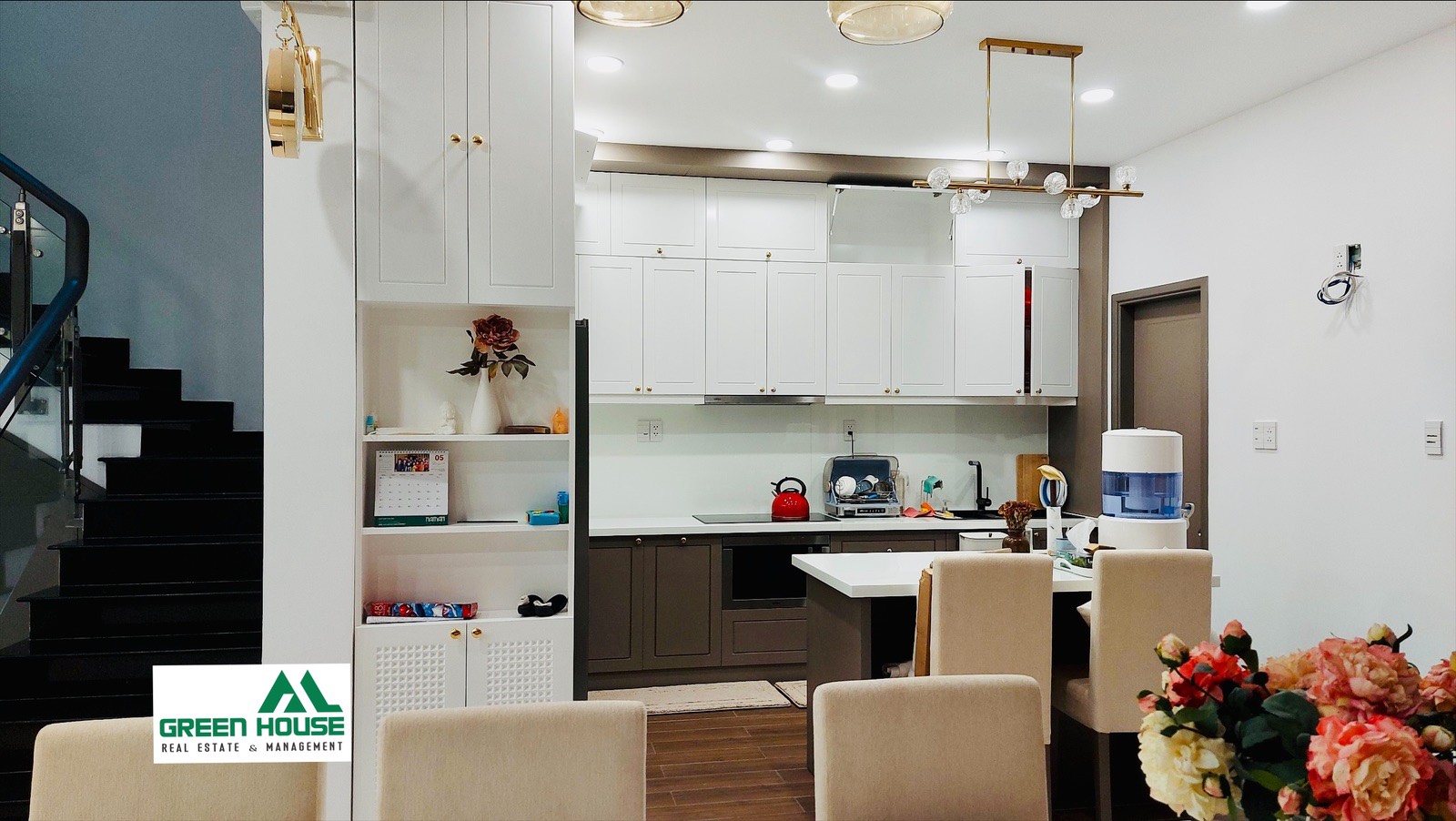 Cần Bán Biệt Thự Nam Thông 3 Đường Lớn Phú Mỹ Hưng 2