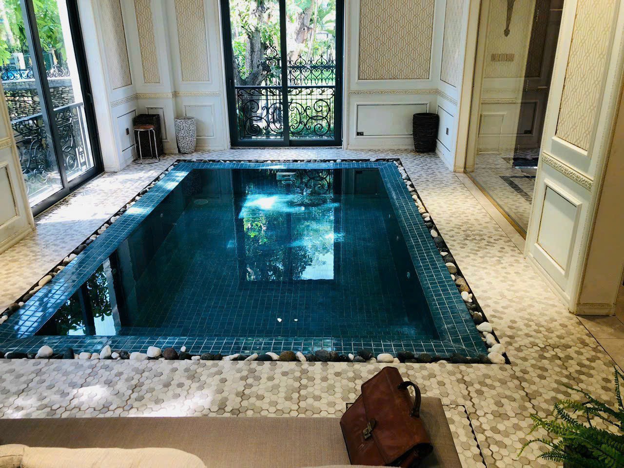 Bán hoặc cho thuê biệt thự Nam Thông 3 Phú Mỹ Hưng, Quận 7 căn góc có 5 phòng ngủ view công viên 6