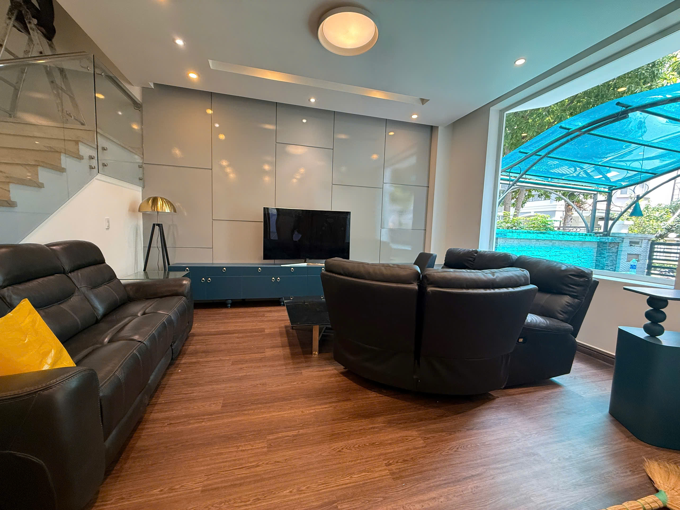 Cho thuê biệt thự Nam Viên Phú Mỹ Hưng, Quận 7 xây 3 tầng có 4 phòng ngủ – 126m2