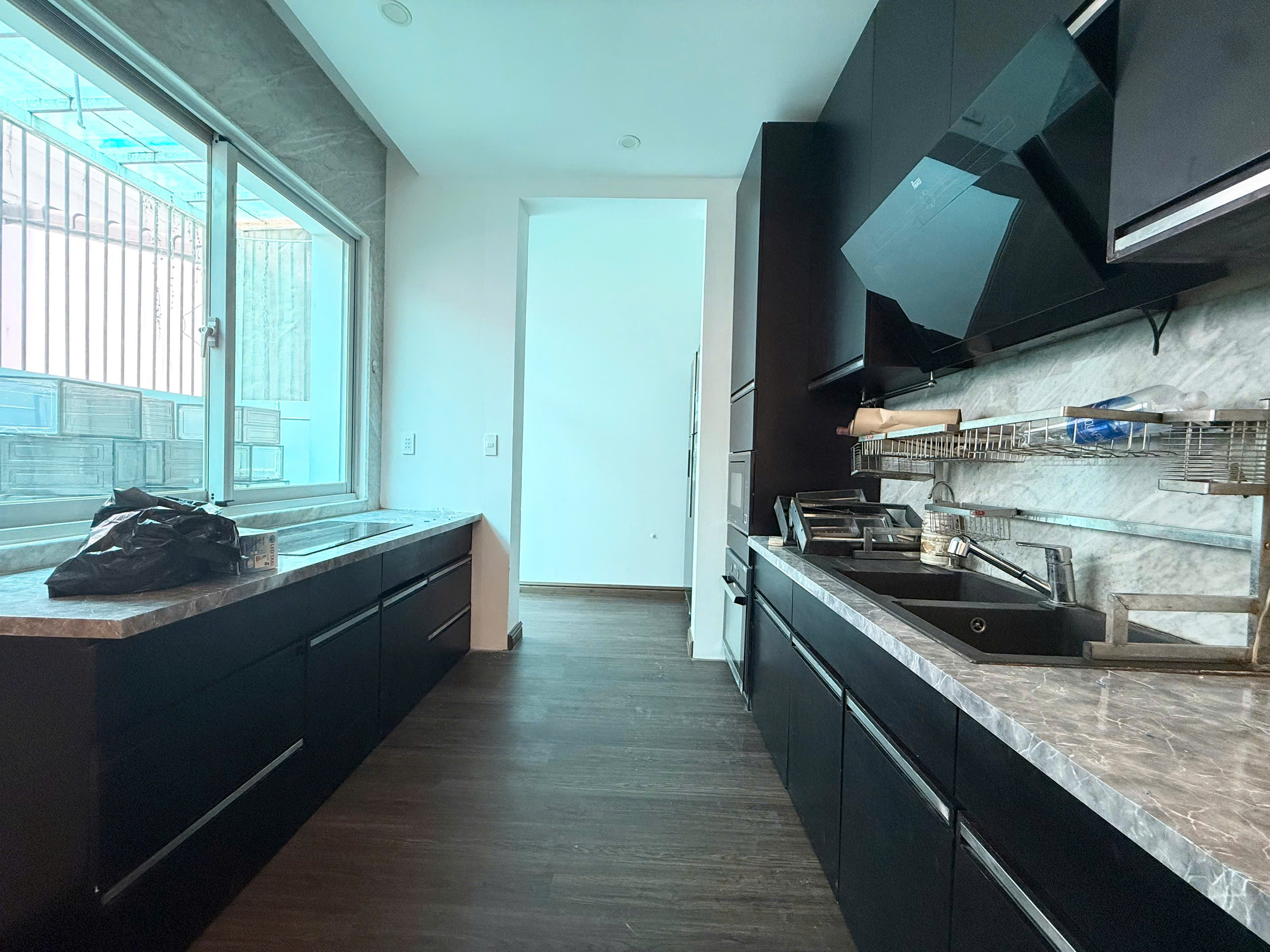 Cho thuê biệt thự Nam Viên Phú Mỹ Hưng, Quận 7 xây 3 tầng có 4 phòng ngủ – 126m2 6