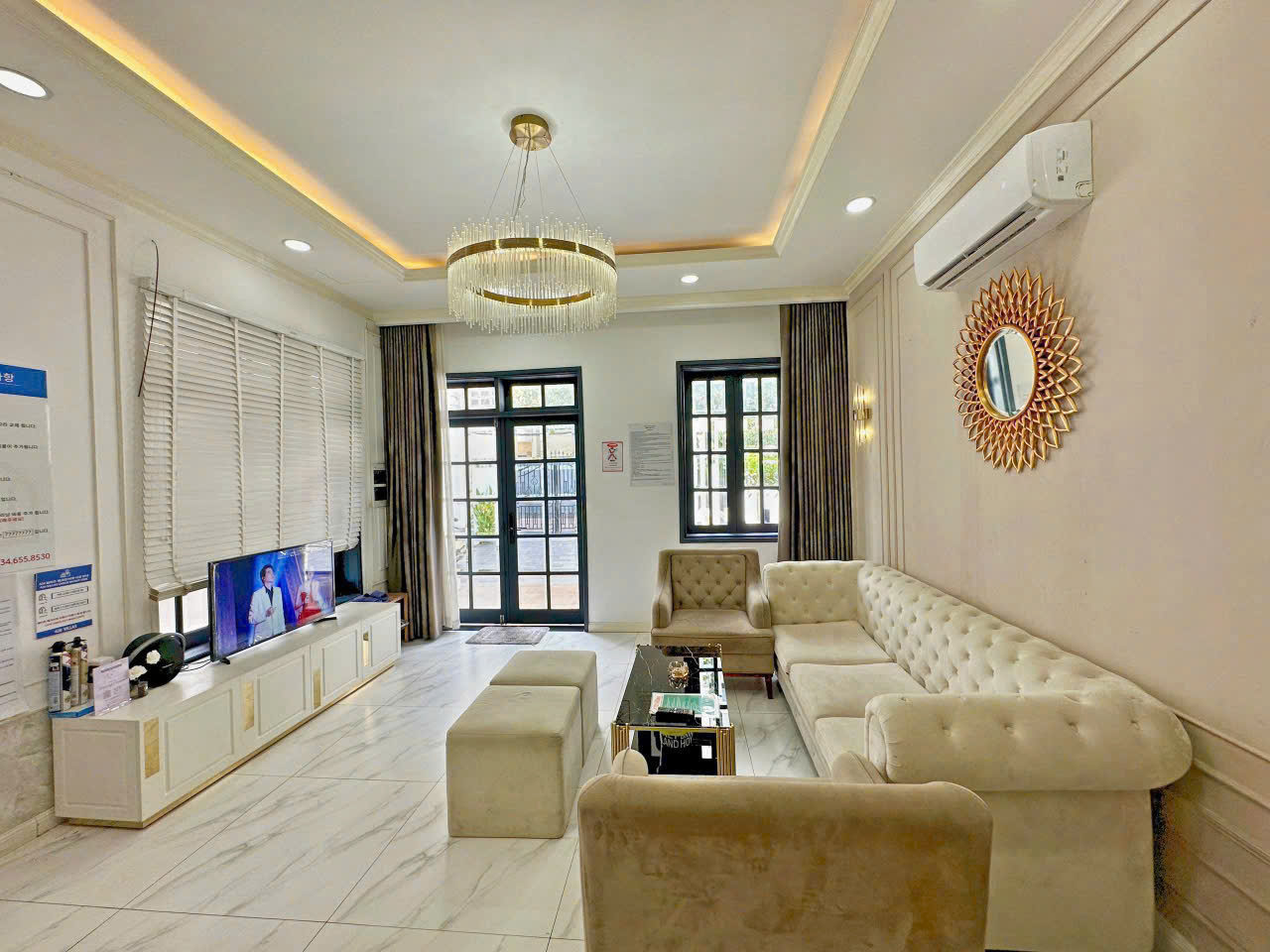 Cho thuê biệt thự Nguyễn Văn Linh, Quận 7 thiết kế 5 phòng ngủ có hồ bơi riêng nội thất cao cấp 9