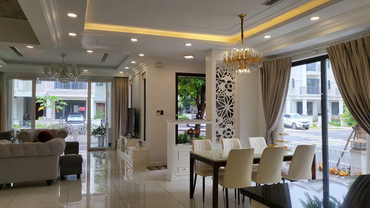 Cho thuê biệt thự Nine South Nguyễn Hữu Thọ, Nhà Bè căn góc có 5 phòng ngủ