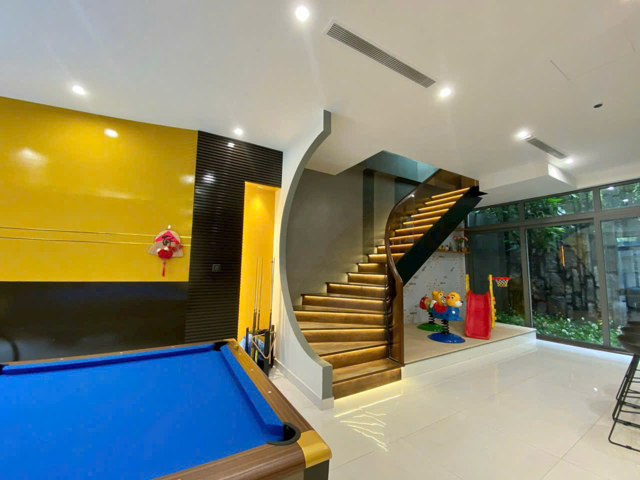 Cho thuê biệt thự Nữ Hoàng đường 25 KDC An Phú Hưng, Quận 7 view sông có 4 phòng ngủ nhà đẹp sang tr 4