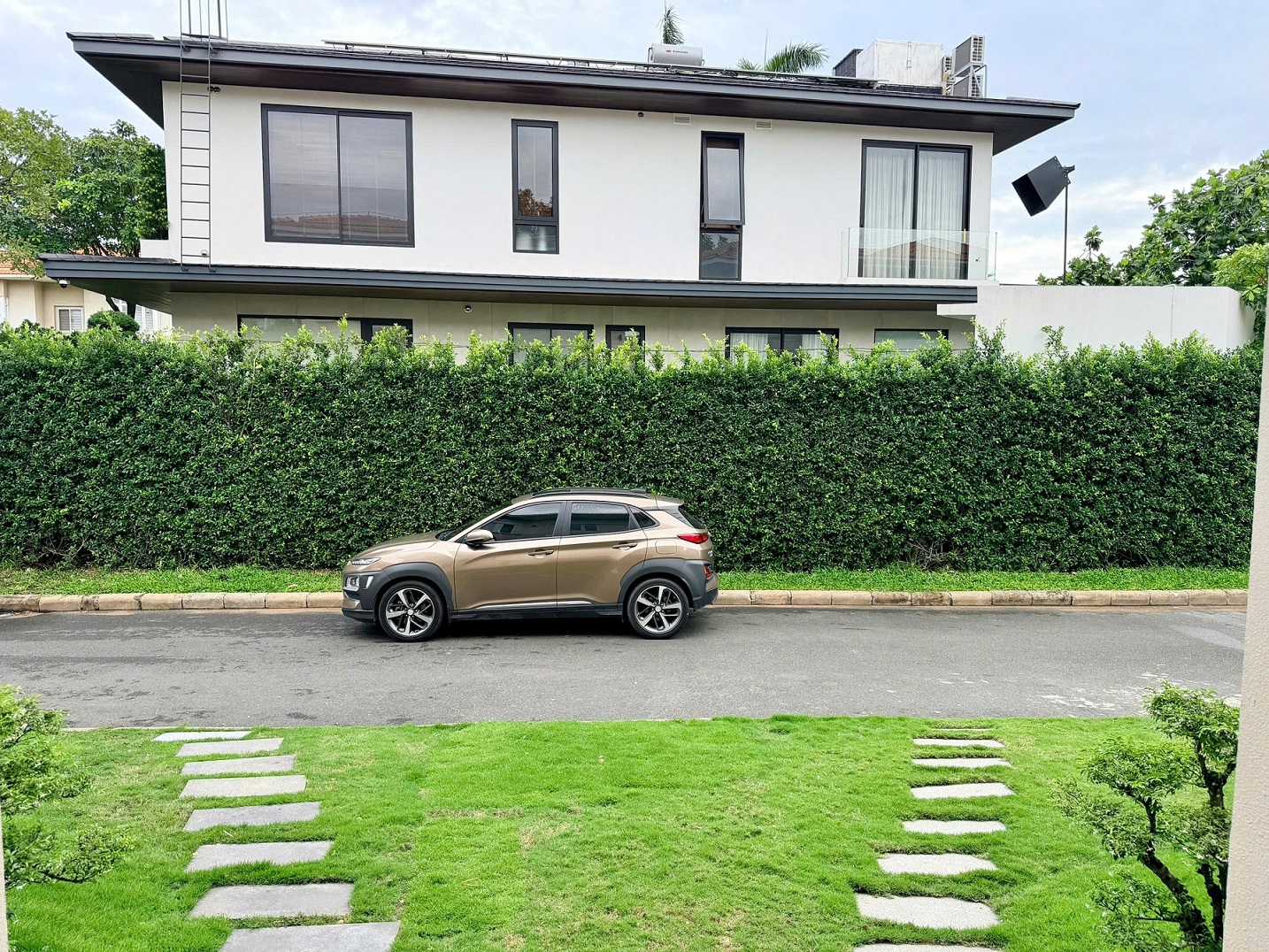 Cho thuê biệt thự Phú Gia Phú Mỹ Hưng xây trệt + lầu có 4 phòng ngủ sân vườn – 317.3m2 10