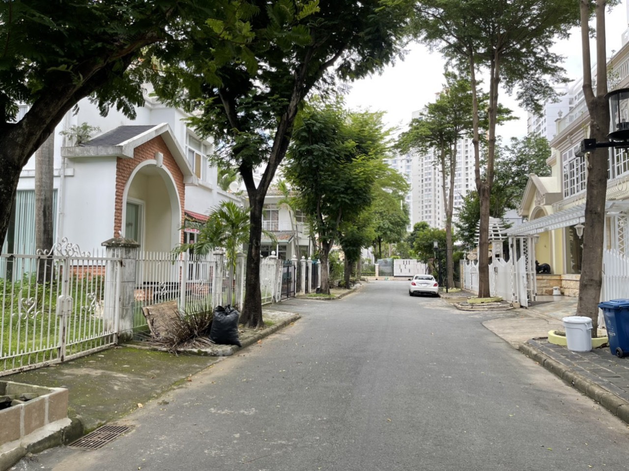 Bán biệt thự sân vườn tứ lập Mỹ Phú Phú Mỹ Hưng, Quận 7 có 5 phòng ngủ 4