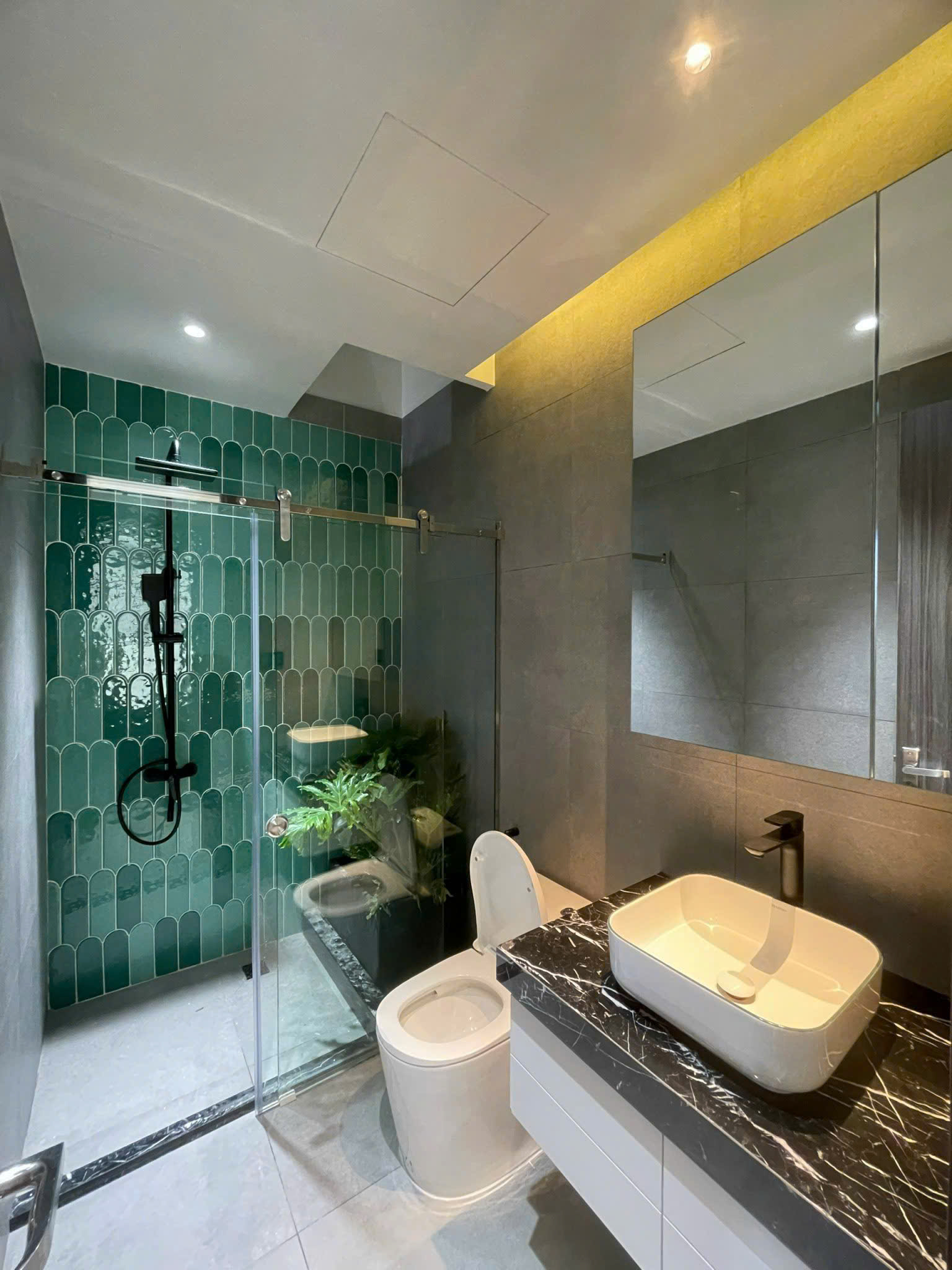 Cho thuê biệt thự song lập 110 Mỹ Hưng, Phú Mỹ Hưng xây 3 tầng sân vườn rộng có nội thất – 157.7m2 4