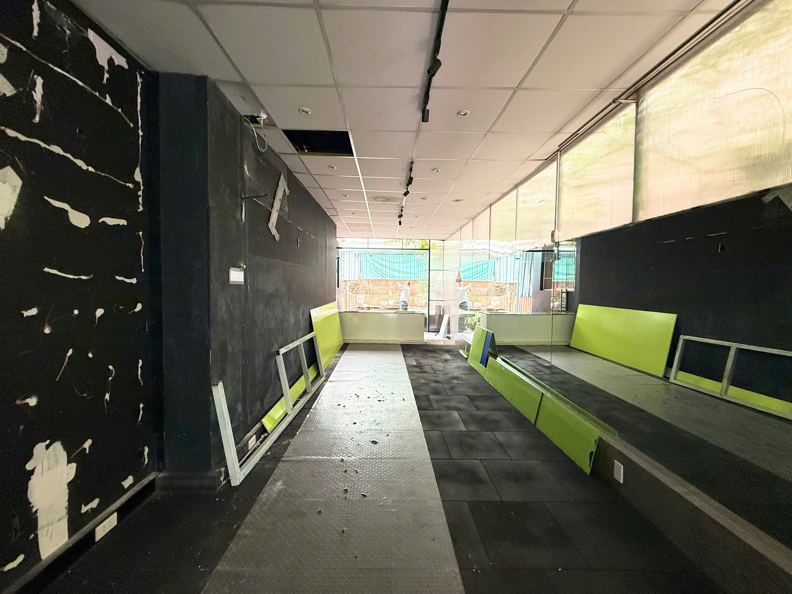 Cho thuê biệt thự song lập Mỹ Hoàng Phú Mỹ Hưng xây trệt +2 lầu mặt tiền Phạm Thái Bường – 210m2 4