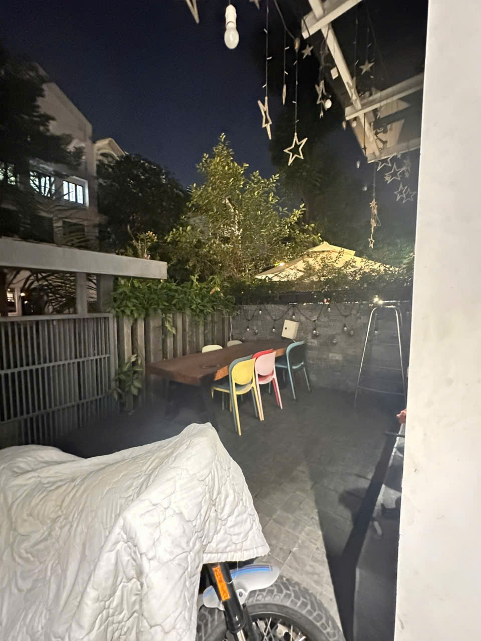 Bán hoặc cho thuê biệt thự song lập Mỹ Kim 2 Phú Mỹ Hưng, Quận 7 có 4 phòng ngủ, khu VIP 5