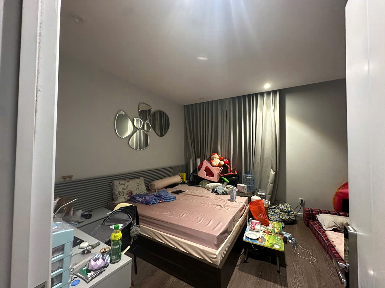 Bán hoặc cho thuê biệt thự song lập Mỹ Kim 2 Phú Mỹ Hưng, Quận 7 có 4 phòng ngủ, khu VIP 2