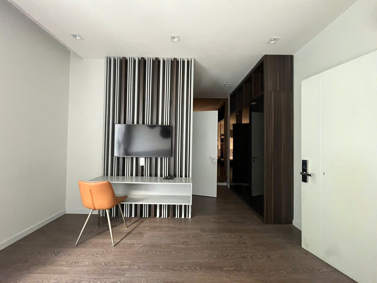 Selling or renting My Kim 2 Phu My Hung duplex villa with 3 floors with 5 bedrooms facing North – 180.5m2 7