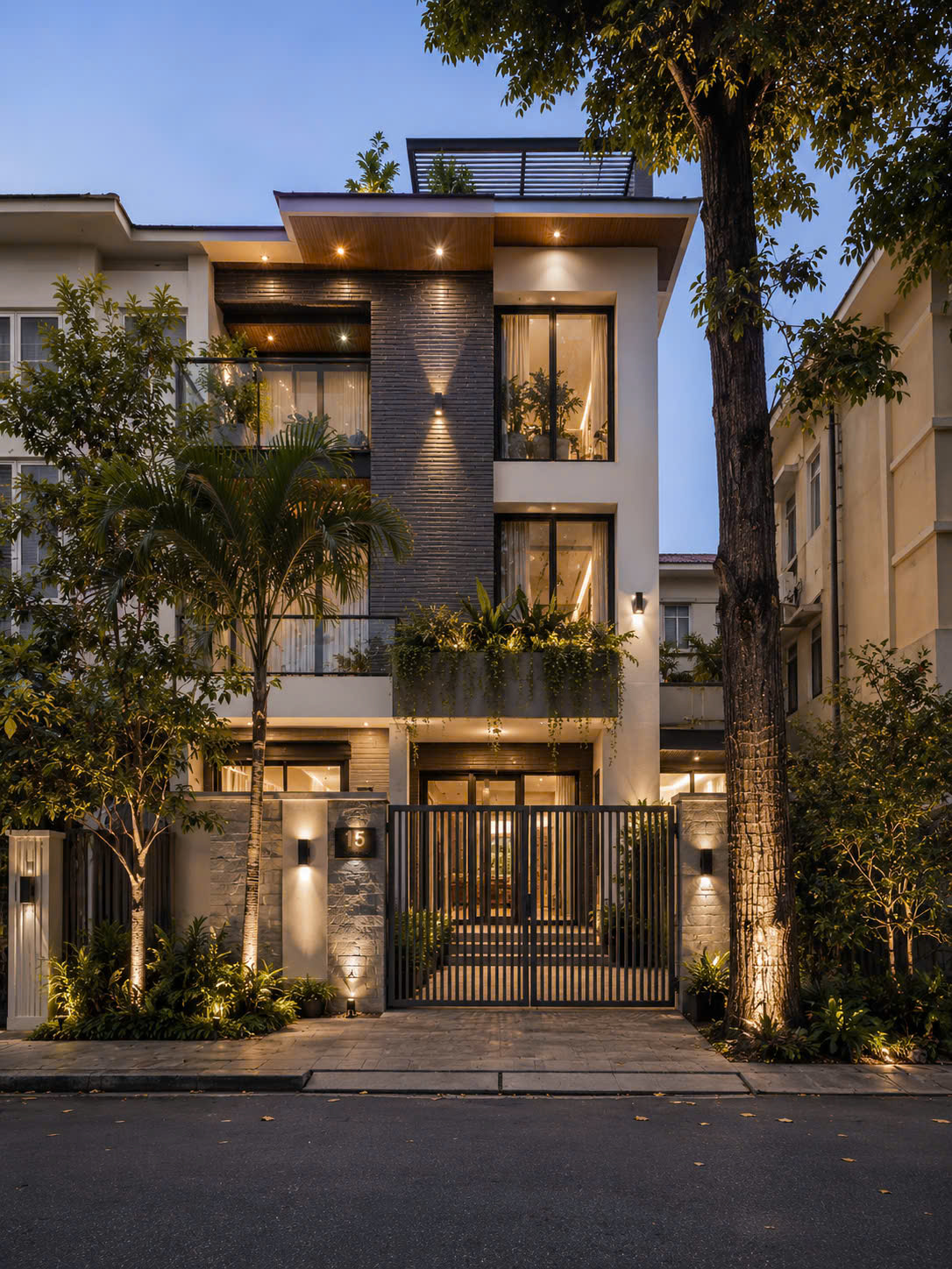 Selling or renting My Kim 2 Phu My Hung duplex villa with 3 floors with 5 bedrooms facing North – 180.5m2