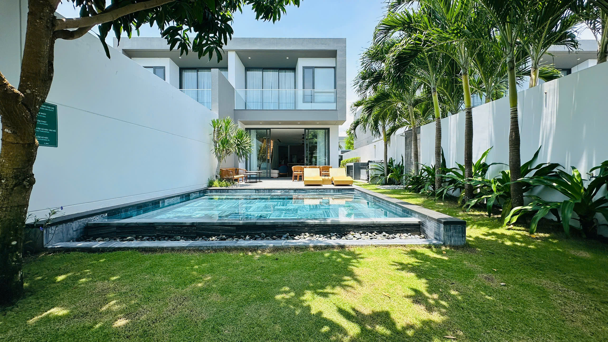 Bán hoặc cho thuê song lập villa Sanctuary Hồ Tràm, Tp Hồ Chí Minh có 3 phòng ngủ, hồ bơi – 288m2