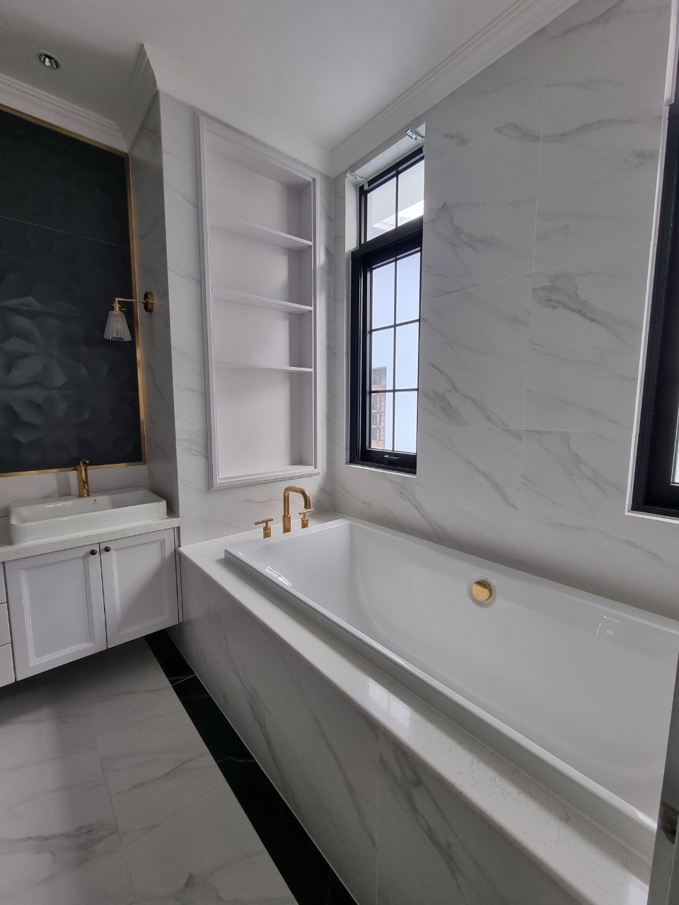 Cho thuê biệt thự Tấn Trường, Quận 7 nhà mới đẹp có 4 phòng ngủ 11