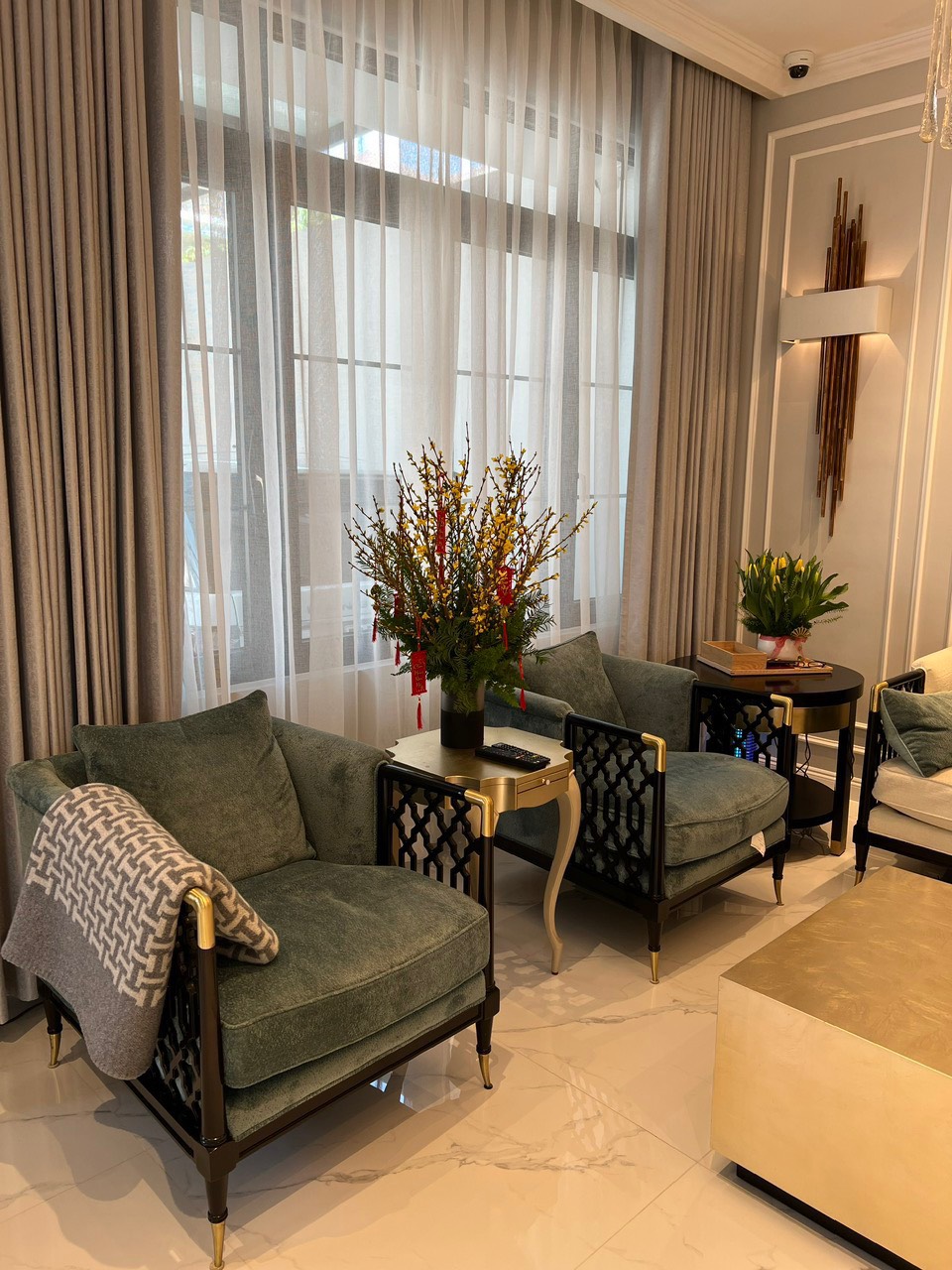 Cho thuê biệt thự Tấn Trường, Quận 7 nhà mới đẹp có 4 phòng ngủ 8