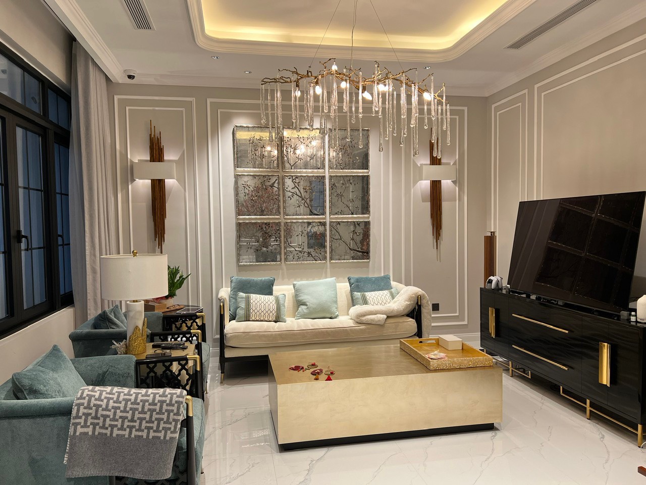 Cho thuê biệt thự Tấn Trường, Quận 7 nhà mới đẹp có 4 phòng ngủ 6