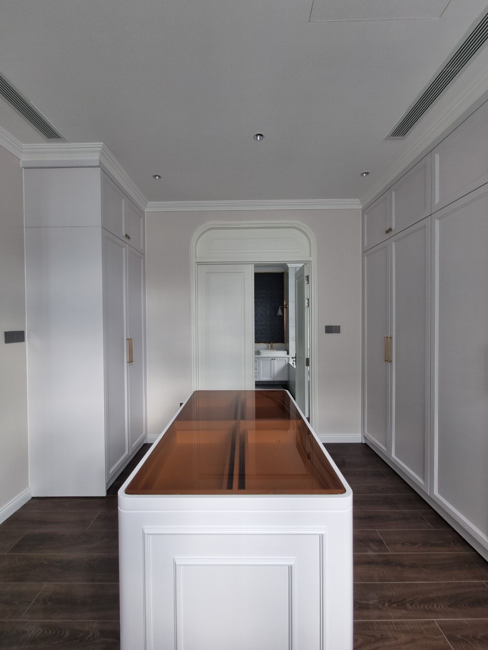 Cho thuê biệt thự Tấn Trường, Quận 7 nhà mới đẹp có 4 phòng ngủ 3