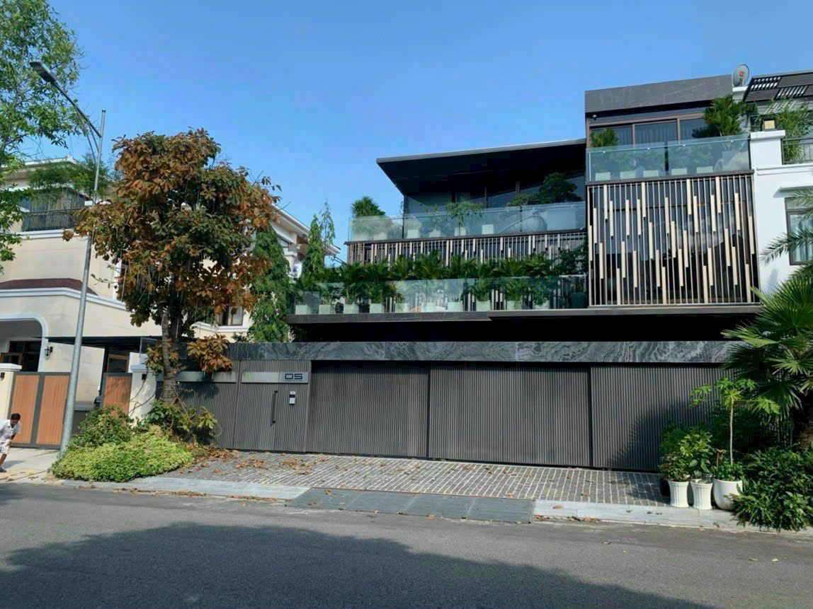 Bán hoặc cho thuê biệt thự tứ lập Mỹ Gia 1 Phú Mỹ Hưng Quận 7 có 5 phòng ngủ, hồ bơi, thang máy 6