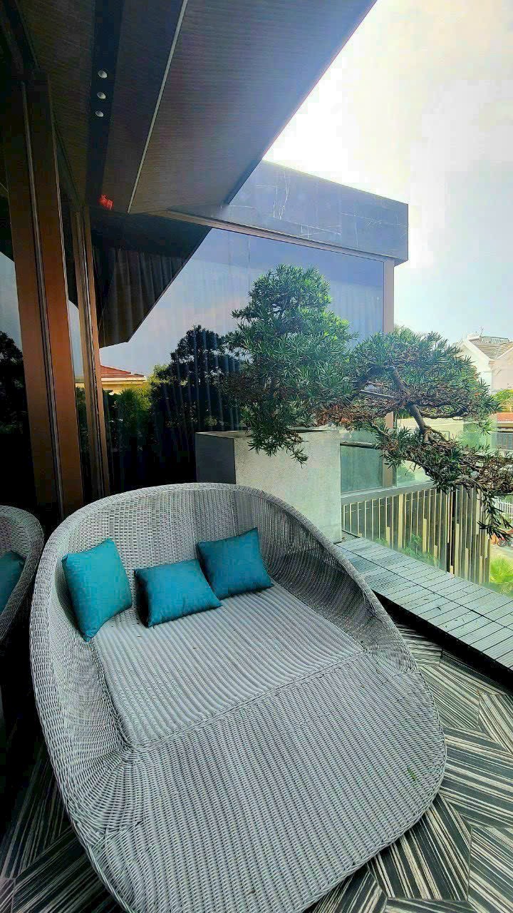 Bán hoặc cho thuê biệt thự tứ lập Mỹ Gia 1 Phú Mỹ Hưng Quận 7 có 5 phòng ngủ, hồ bơi, thang máy 3