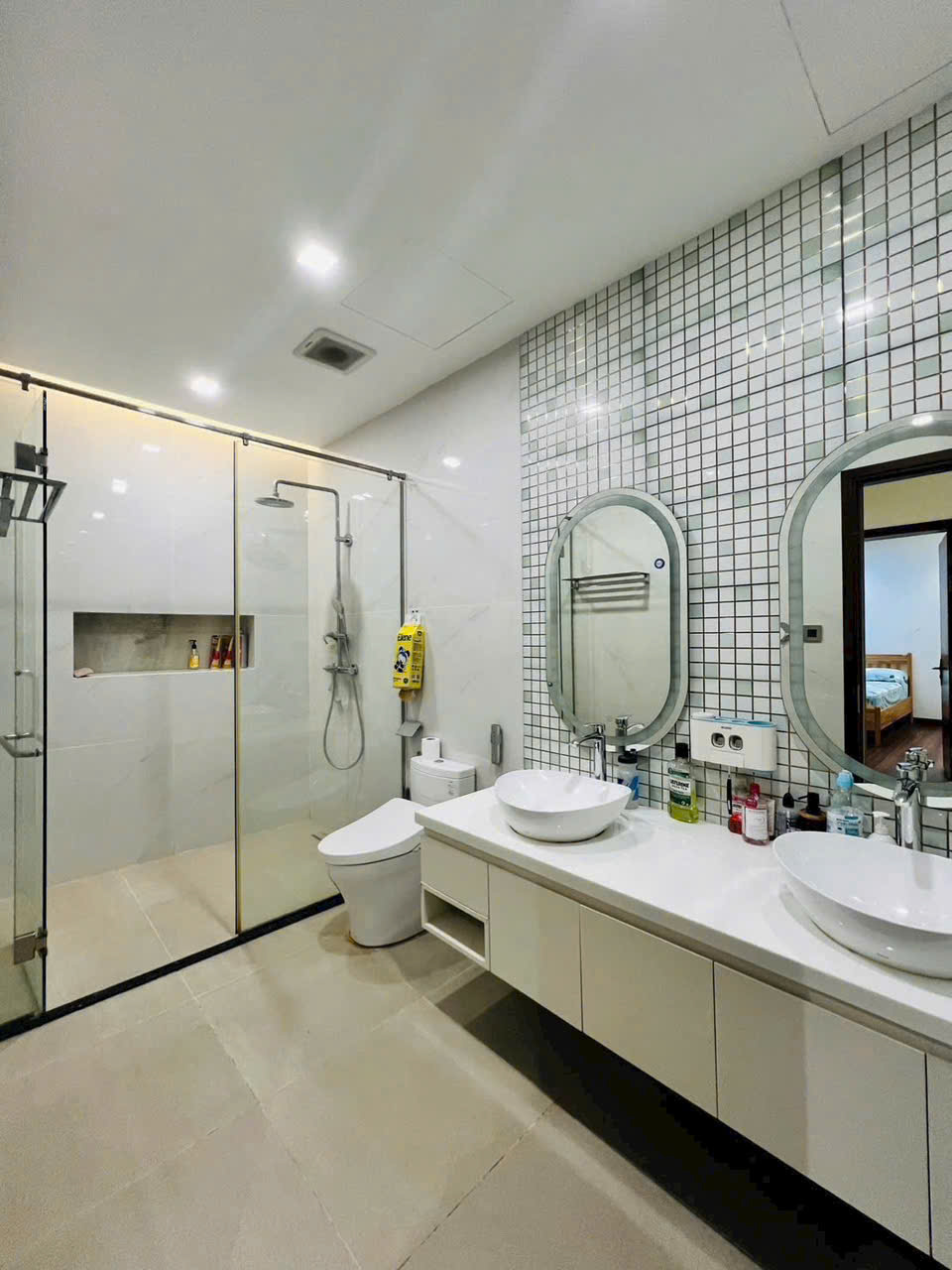 My Thai Phu My Hung quadruple villa for rent with 5 bedrooms with koi pond, garden – 256m2 3