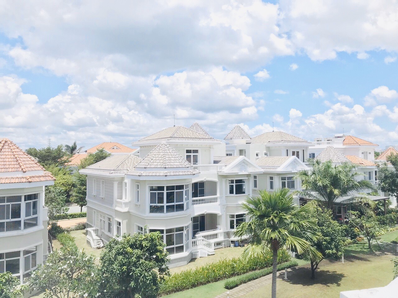 cho thuê biệt thự vip chateau giá 10.000$ 4