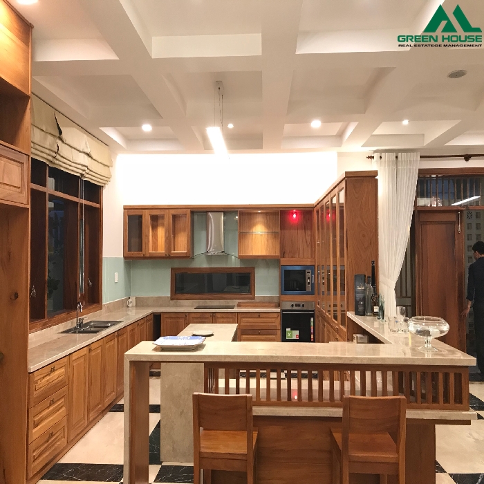 định cư nước ngoài cần bán gấp biệt thự siêu Vip ngay cạnh PMH,đối diện trường RMIT