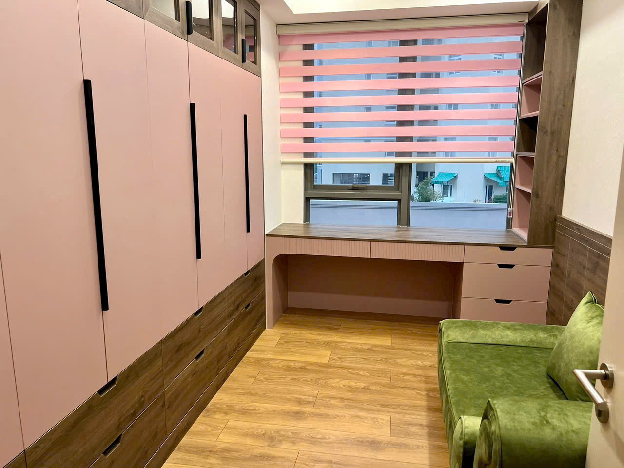 Bán căn hộ Ascentia Phú Mỹ Hưng, Quận 7 căn góc 3 mặt tiền có 6 phòng ngủ, 2 ô xe định danh 7