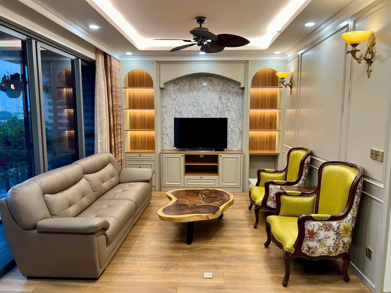 Bán căn hộ Ascentia Phú Mỹ Hưng, Quận 7 căn góc 3 mặt tiền có 6 phòng ngủ, 2 ô xe định danh