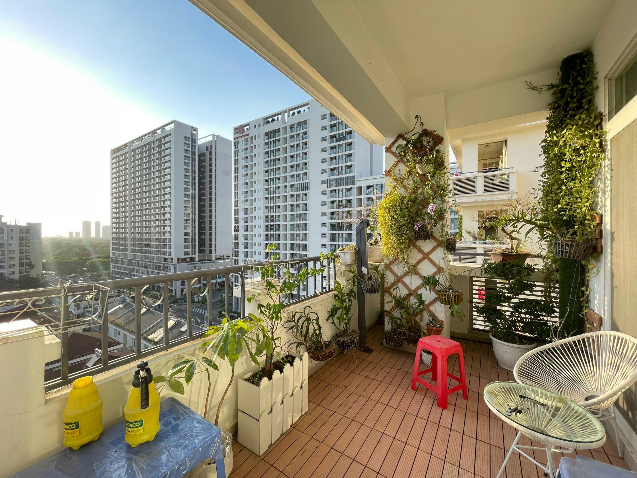 Bán căn hộ Cảnh Viên 2 Phú Mỹ Hưng, Quận 7 có 3 phòng ngủ nột thất đẹp, lầu cao 2