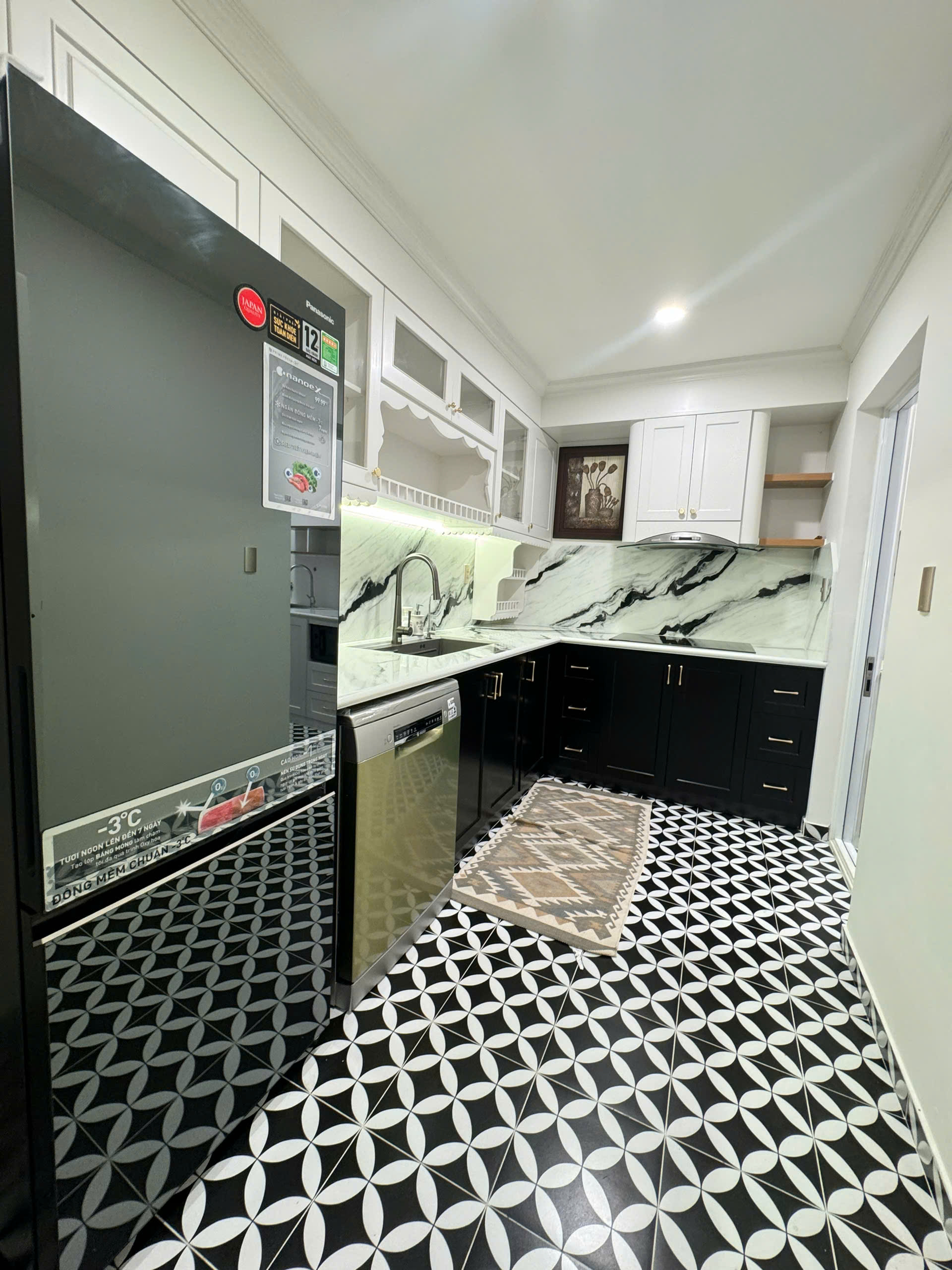 Cho thuê căn hộ Cảnh Viên 3, Phú Mỹ Hưng, Quận 7 căn góc có 2 phòng ngủ, view công viên 10