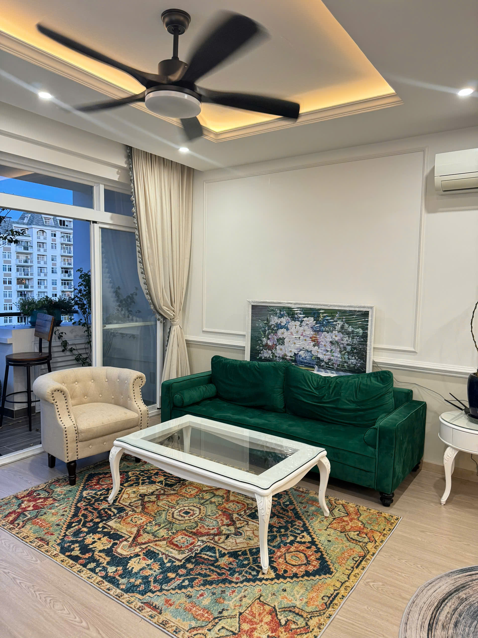 Cho thuê căn hộ Cảnh Viên 3, Phú Mỹ Hưng, Quận 7 căn góc có 2 phòng ngủ, view công viên 2