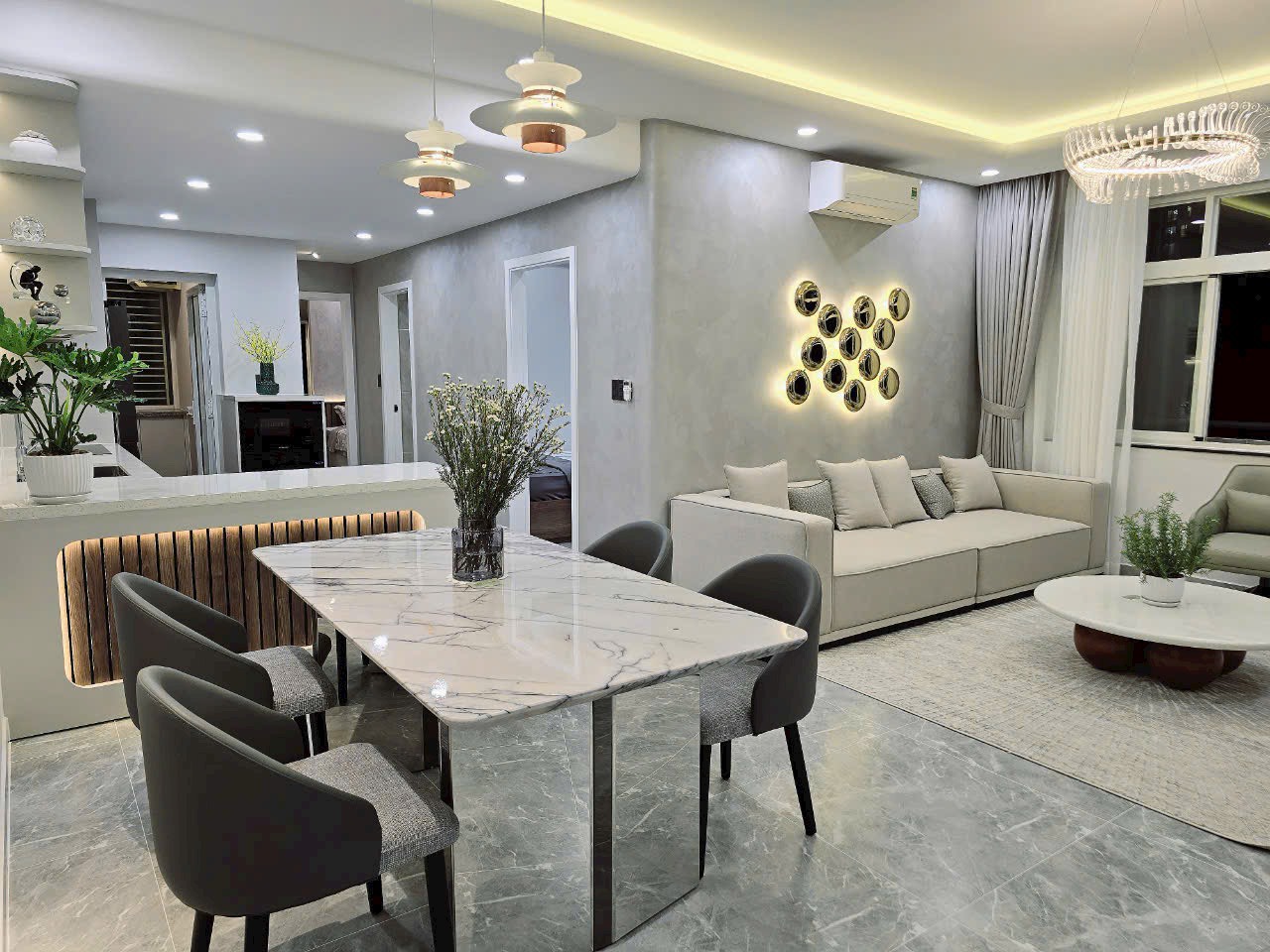 Cho thuê căn hộ Cảnh Viên Phú Mỹ Hưng, Quận 7 có 3 phòng ngủ, bếp mở, ban công rộng 6