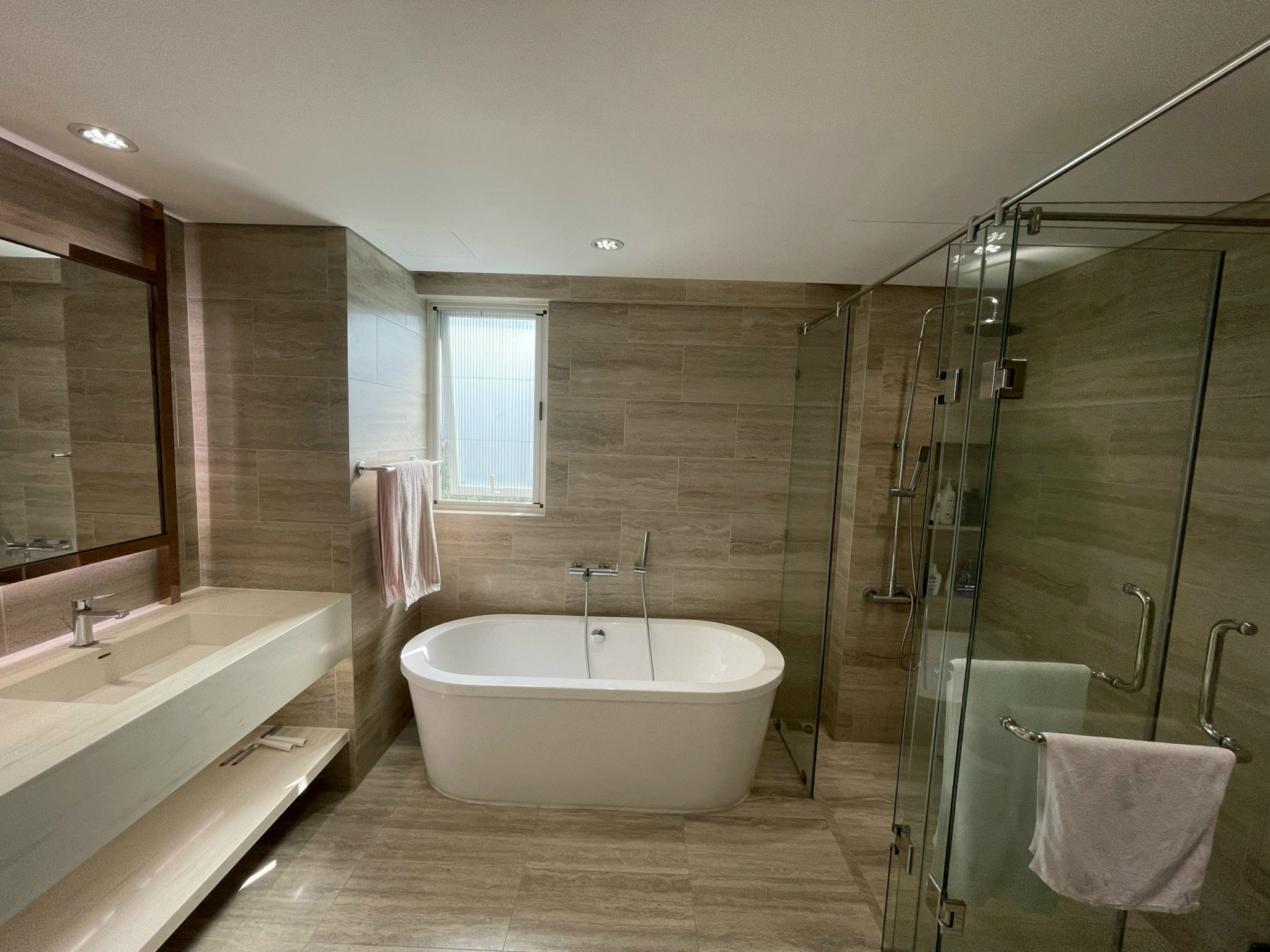 Bán căn hộ cao cấp Happy Valley Premier Phú Mỹ Hưng, Quận 7 có 3 phòng ngủ, 2 ô xe, căn duplex 5